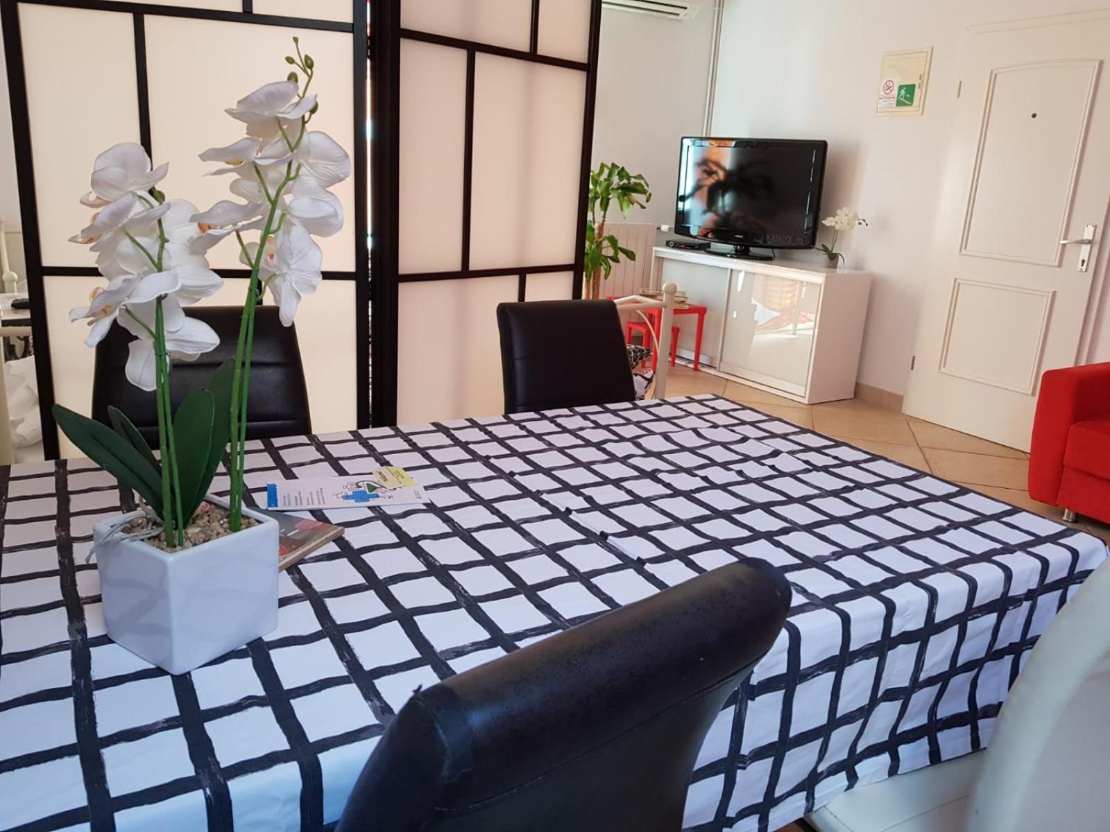Trbovic Apartments Peaceful Stay With Free Parking, Pet-Friendly, And Bike Storage In Umag Exterior photo