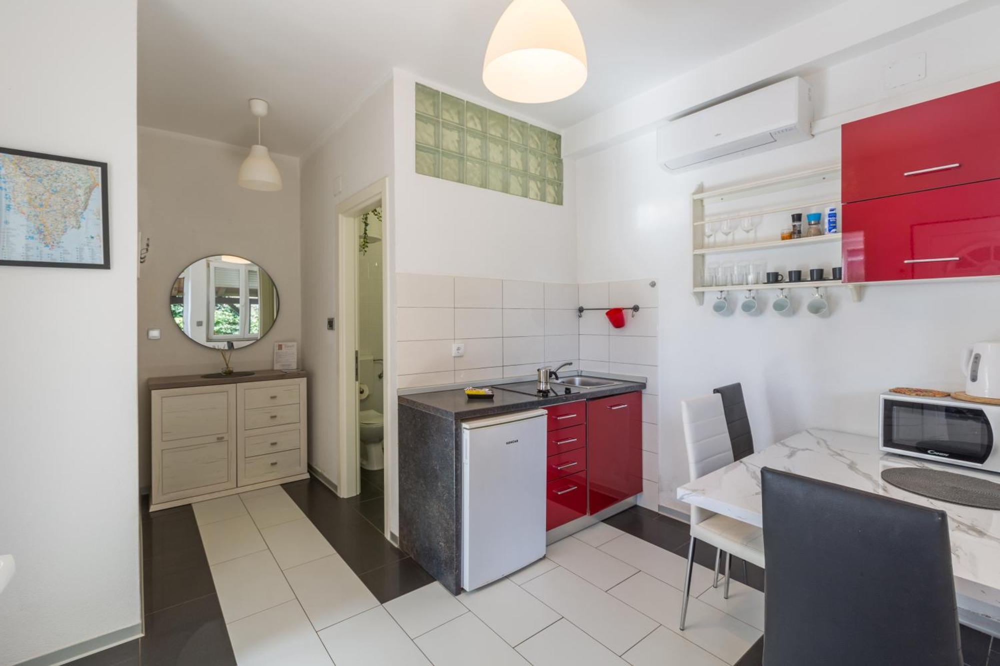 Trbovic Apartments Peaceful Stay With Free Parking, Pet-Friendly, And Bike Storage In Umag Exterior photo