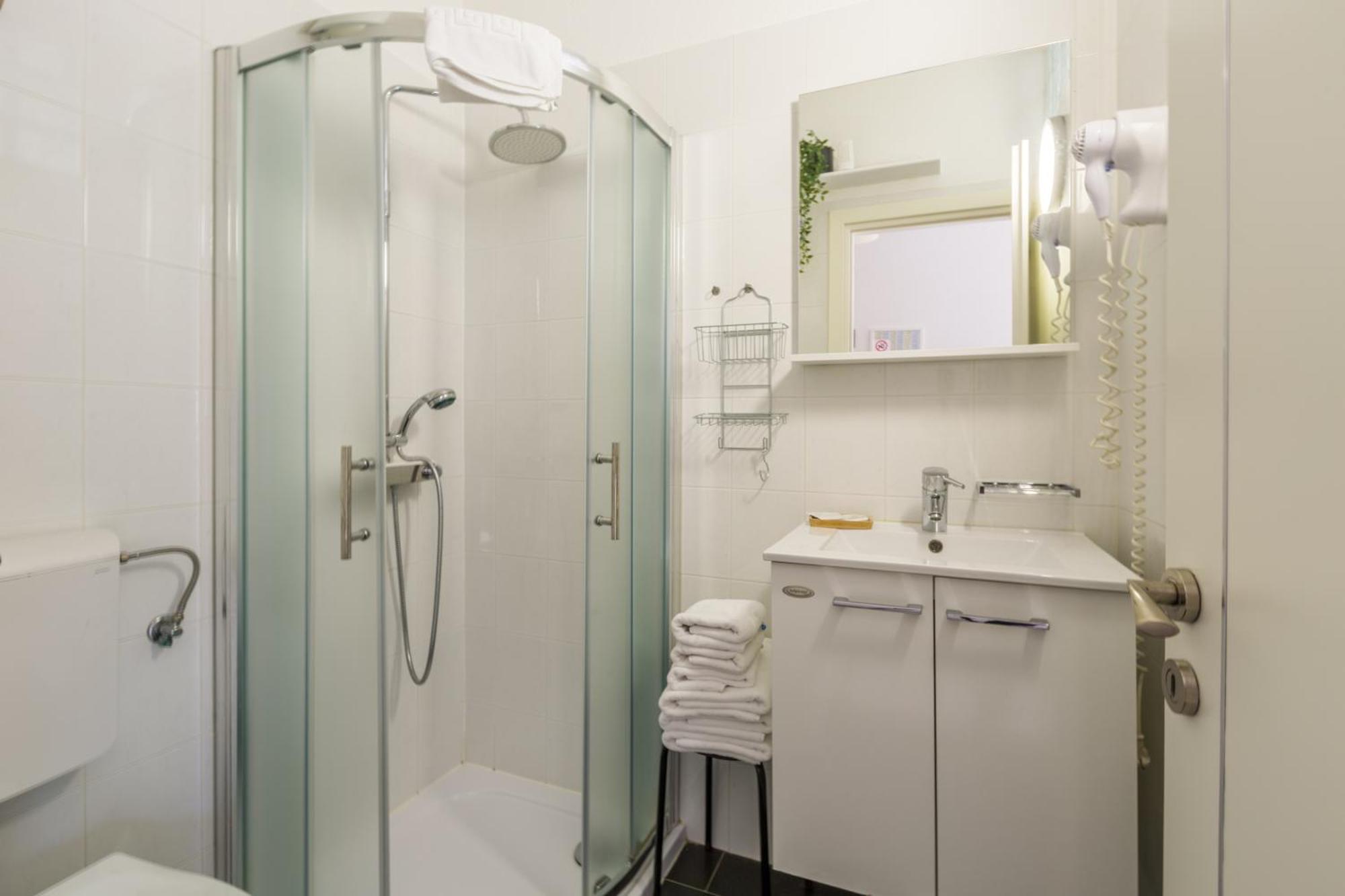 Trbovic Apartments Peaceful Stay With Free Parking, Pet-Friendly, And Bike Storage In Umag Exterior photo
