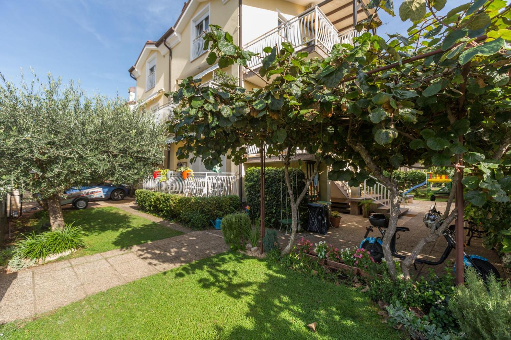 Trbovic Apartments Peaceful Stay With Free Parking, Pet-Friendly, And Bike Storage In Umag Exterior photo
